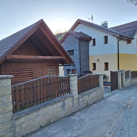Vila Pohoda Javorniky S Rozlahlym Pozemkom Makov Luaran gambar