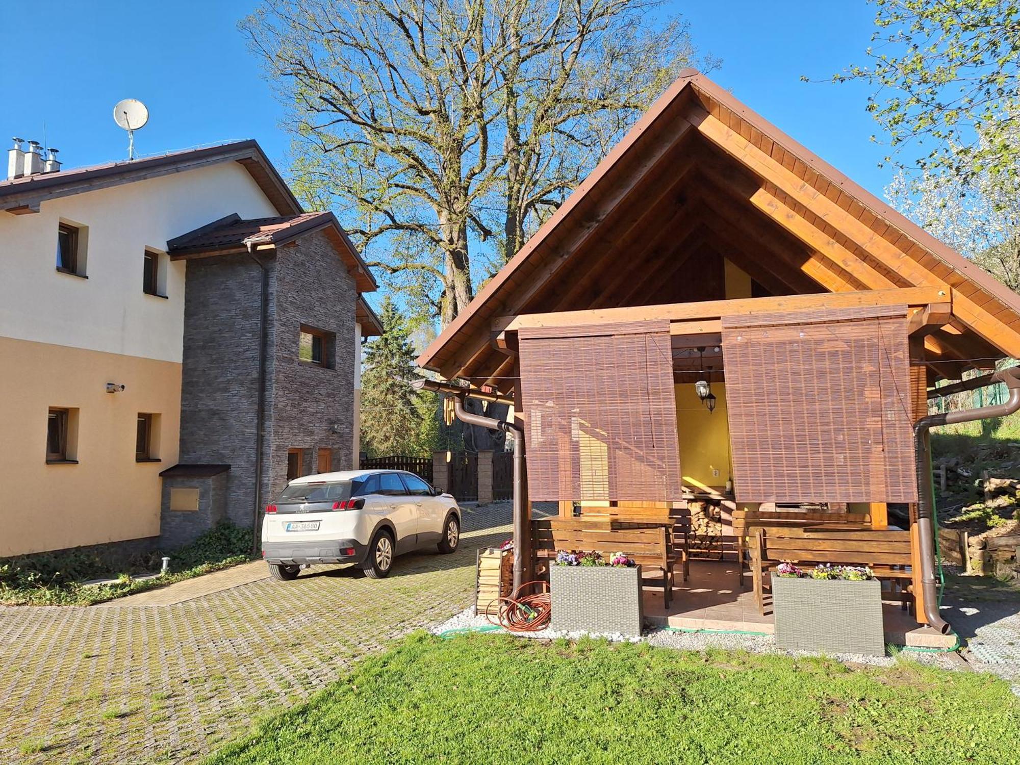 Vila Pohoda Javorniky S Rozlahlym Pozemkom Makov Luaran gambar